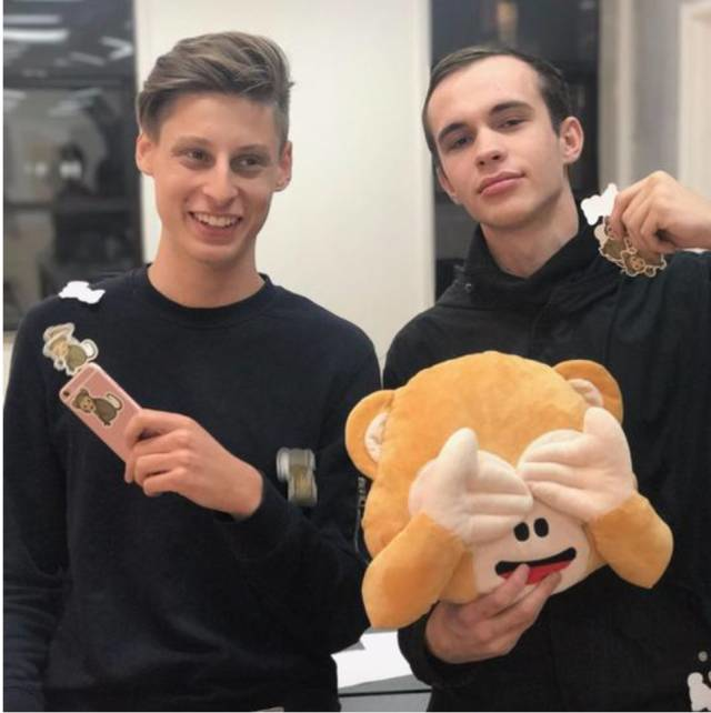 ȫ00׷Monkeyе߸罻ʵ