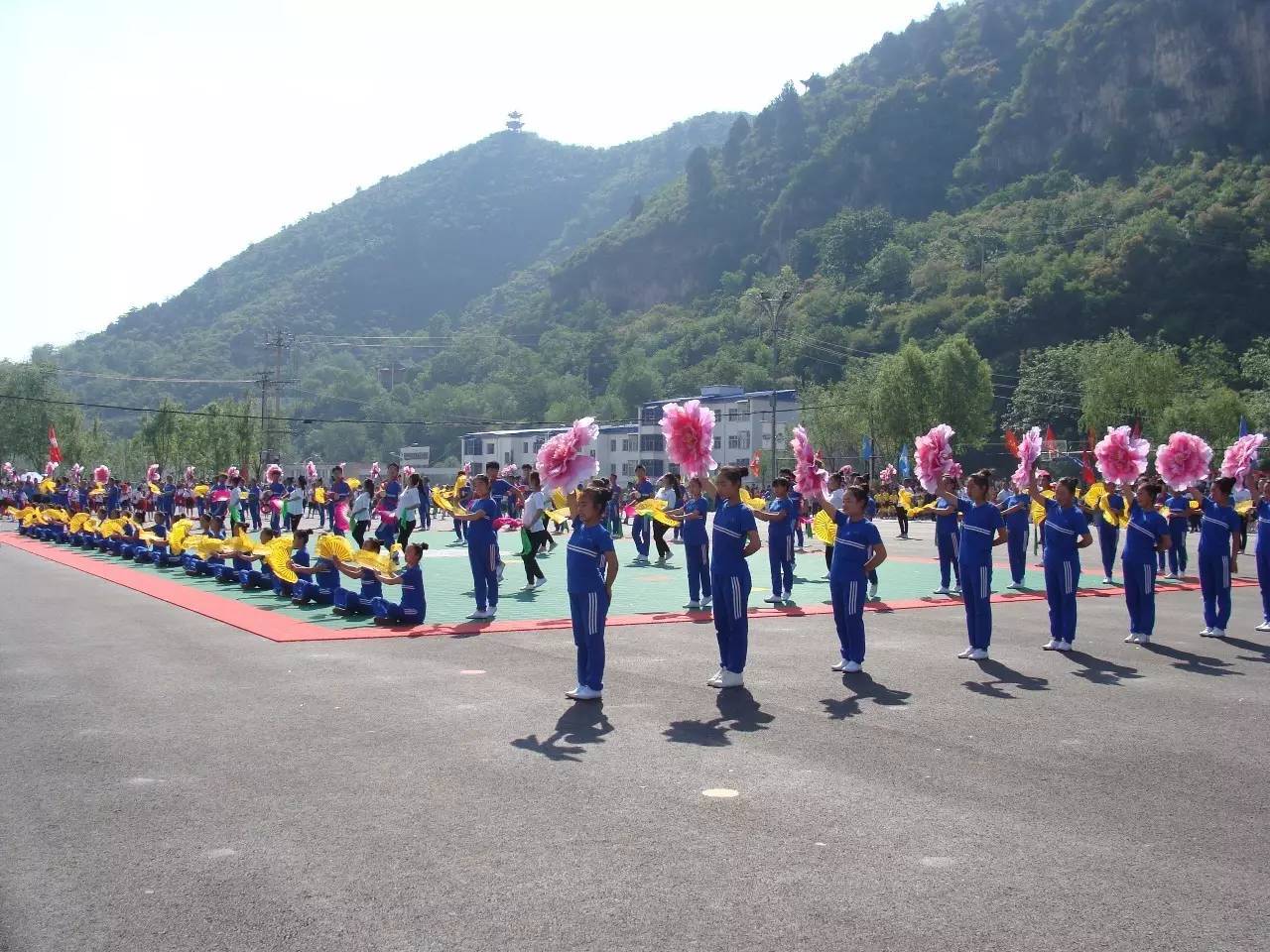 平顺县人口_灵秀壮美通天峡,一县一品公益助农,山西平顺特色农产品潞党参(2)