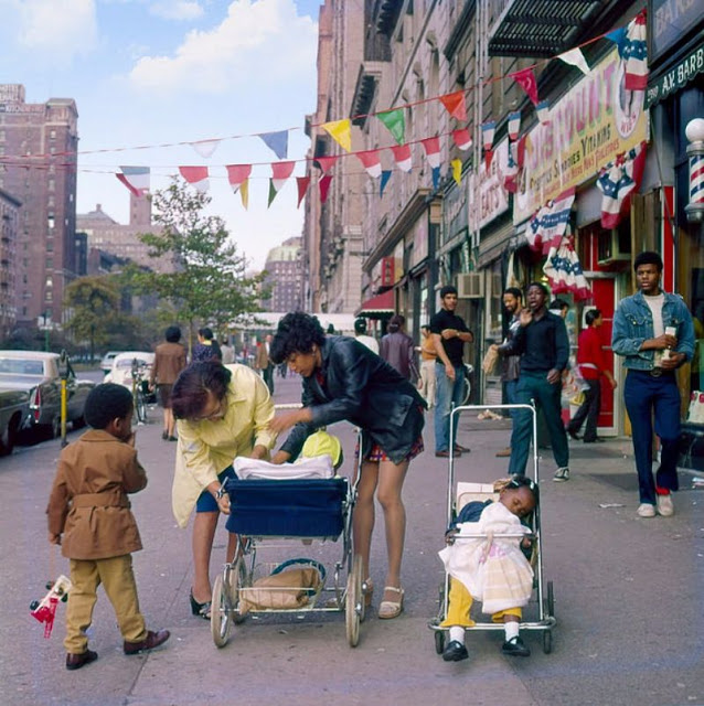 几张70年代的纽约曼哈顿街头老照片