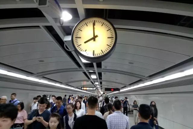 广州地铁到底哪条线最挤？！终极吐槽来了！