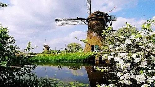 荷兰最美的地方——马斯特里赫特马斯特里赫特位于荷兰最南部,德国和
