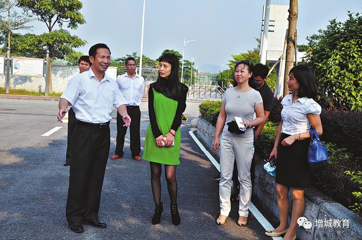 增城区副区长林怡辉,教育局局长蒋万芳到学校指导工作.