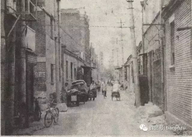 (图片来源于@天津老城网) 拆迁前的针市街景,昔日的针市街商业繁荣