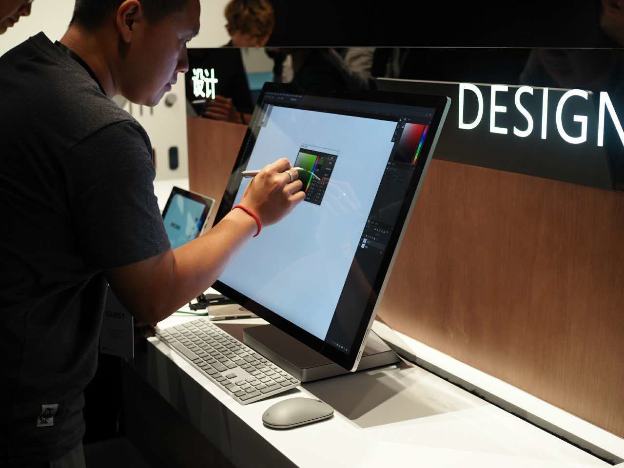 码报:【j2开奖】新款 Surface Pro 终于来了，5888 元起中国首发，同样到来的还有 Surface Laptop