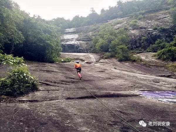 宁陕县有多少人口_宁陕县95后青年王显章 放弃高薪返乡养殖芦花鸡