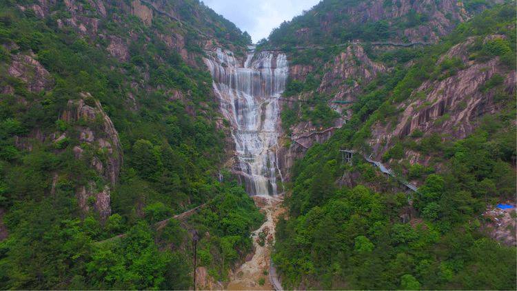别再问我去哪儿看瀑布了，台州这些“九寨沟”带你一网打尽！