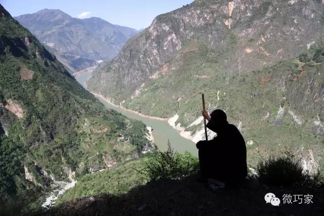 红山乡位于巧家县东北部,背靠美丽的大药山,金沙江与牛栏江在这里交汇