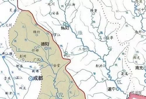 长江流域的人口和经济总量_黄河流域和长江流域图(2)