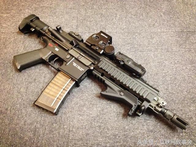 hk416是由黑克勒-科赫以hk g36突击步枪的气动系统在m4卡宾枪的设计