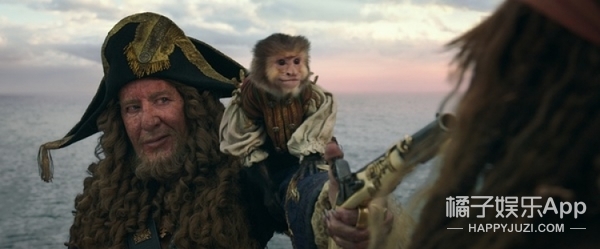 还有奉献泪点的老爹巴博萨船长和他的小猴子↓颜值担当亨利↓哇.