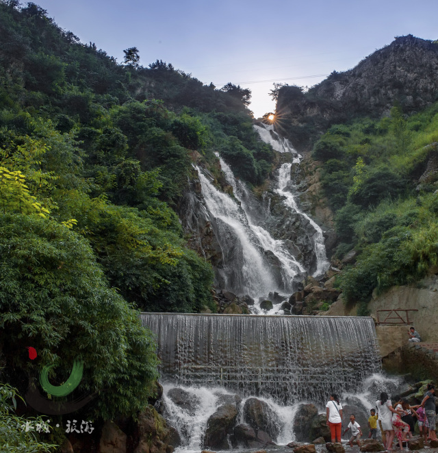 滴水岩景区