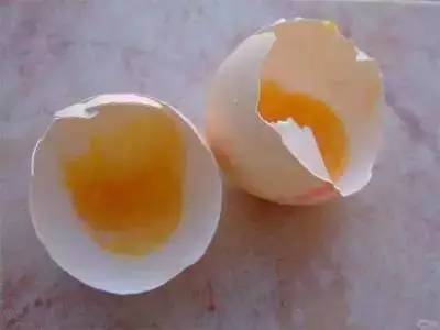 天哪！原来鸡蛋不能这么放冰箱里，99%的人都做错过！