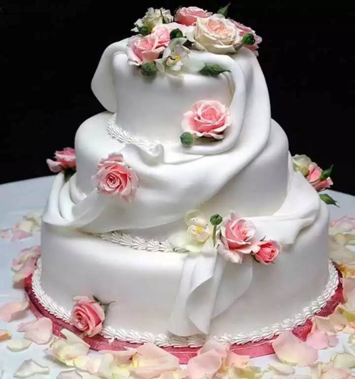 婚纱蛋糕_婚礼蛋糕