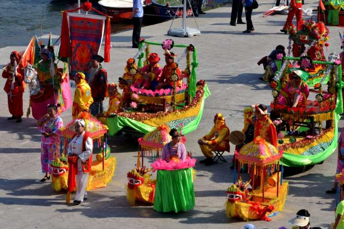 恒口古镇杯第十七届中国安康汉江龙舟文化节开幕