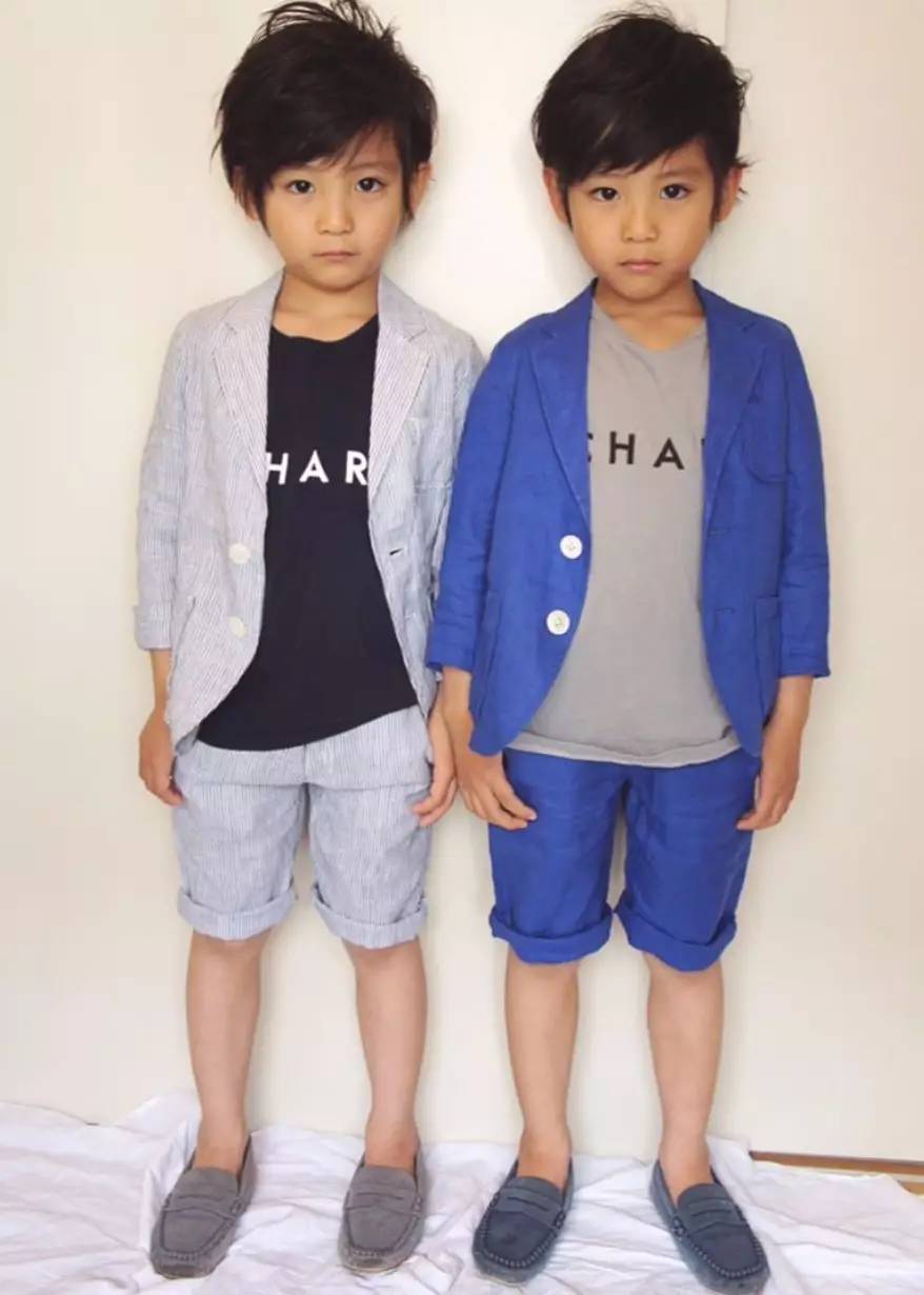 红透ins的日本6岁双胞胎小正太比你男朋友还会穿