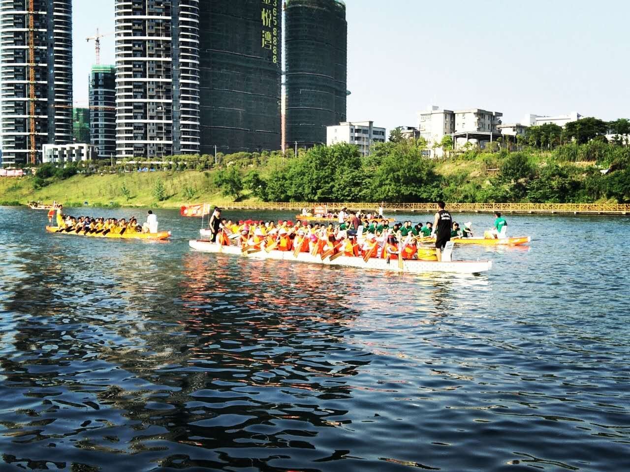 宜春城万巷皆空!秀江两岸人声鼎沸!