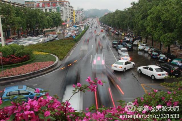 跃进路.骑楼下,莲平路.卖胡芦的人,书院路.轨迹,蓬江大桥北行人引桥.