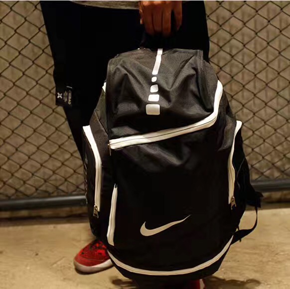 如何鉴别耐克Nike双肩包真假的方法你知道哪些？