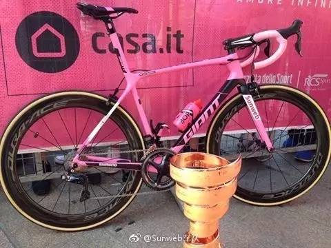 pink bike-tom dumoulin与限量版giant tcr 展开全文 图片来源:sun