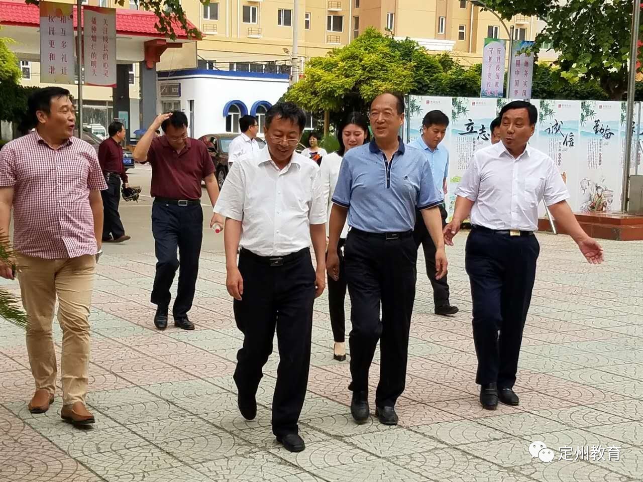 2日下午,河北省教育厅党组成员,教育考试院院长杨勇在我市市长陈业鹏