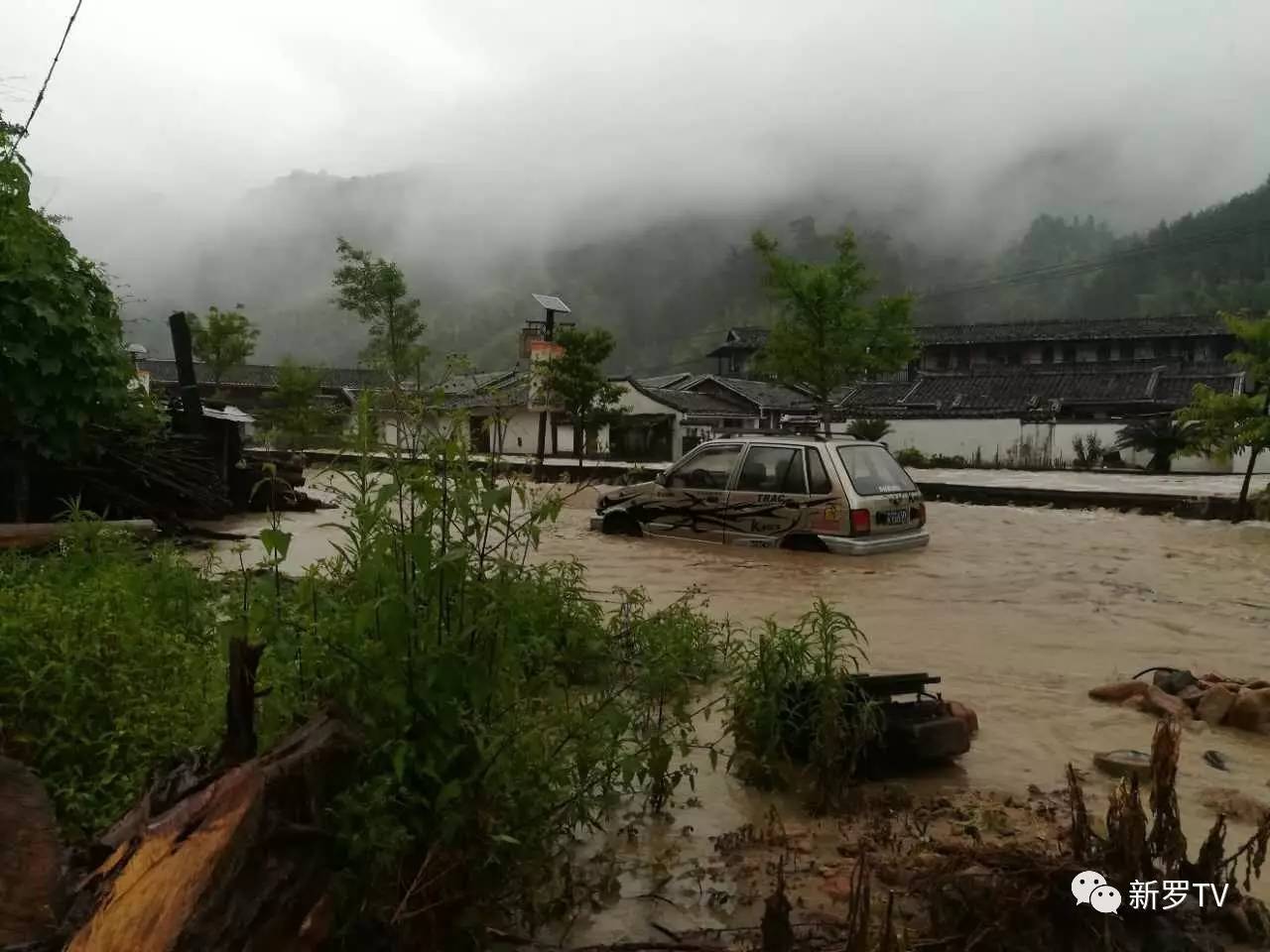 龙岩,泉州部分地区暴雨成灾,台湾降水破17年纪录!