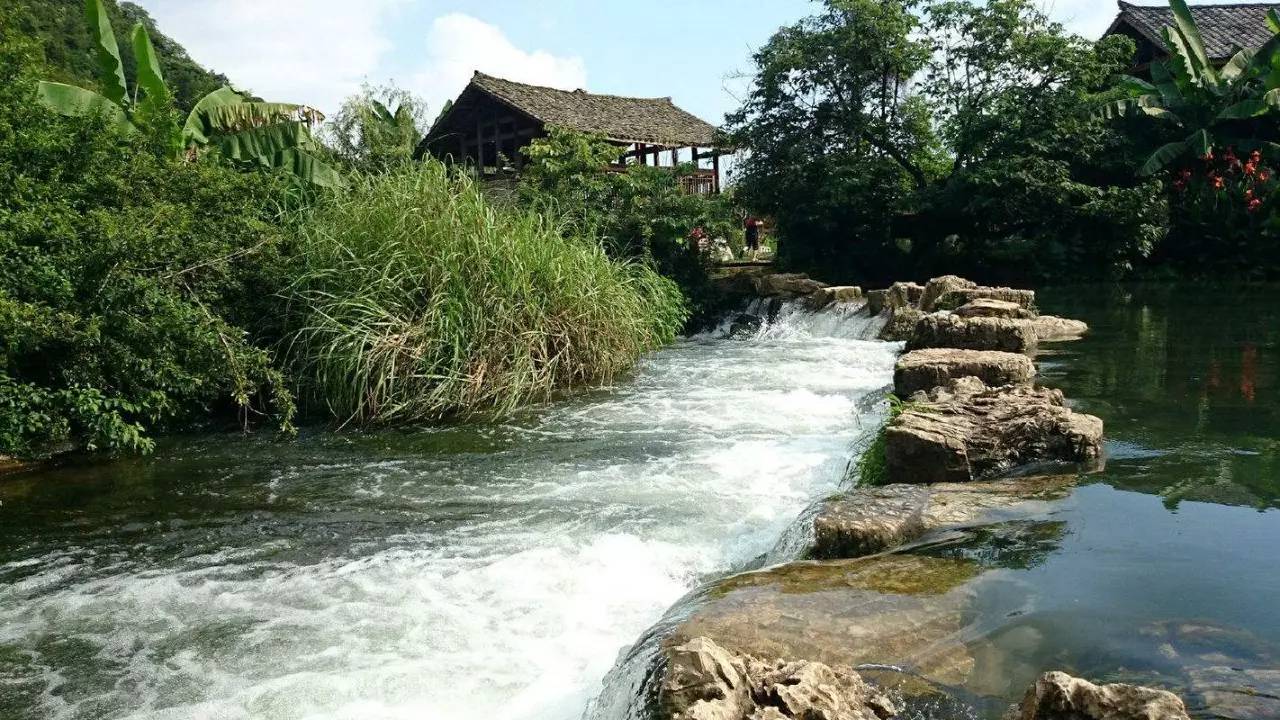 西江千户苗寨,小七孔,非遗匠人文化传承基地,青岩古镇,花溪湿地公园