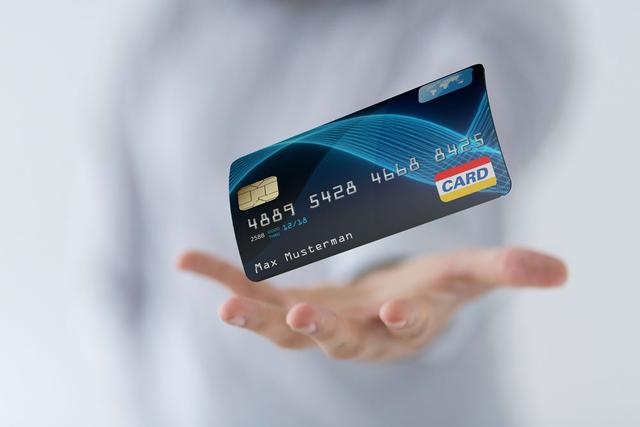 晓金融:信用卡中介行业合法吗?