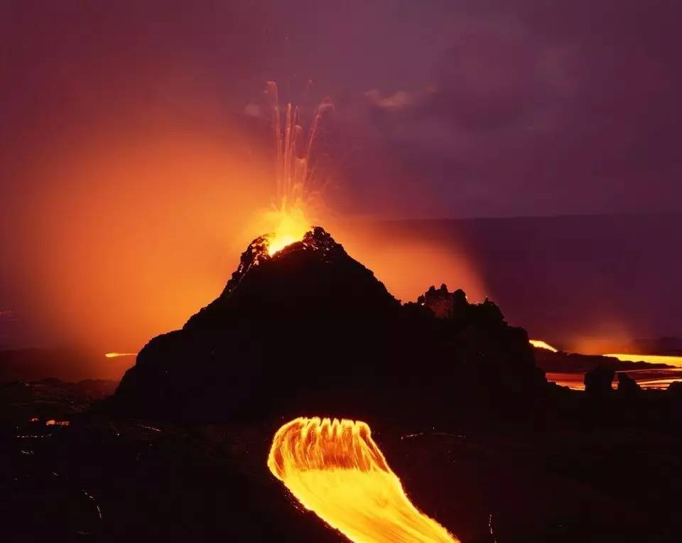 在夏威夷火山国家公园内最惊心动魄的活动之一,便是在thomas a.