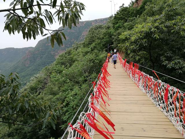 游新密凤凰山访香峪寺登荥阳三尖山发现怪坡