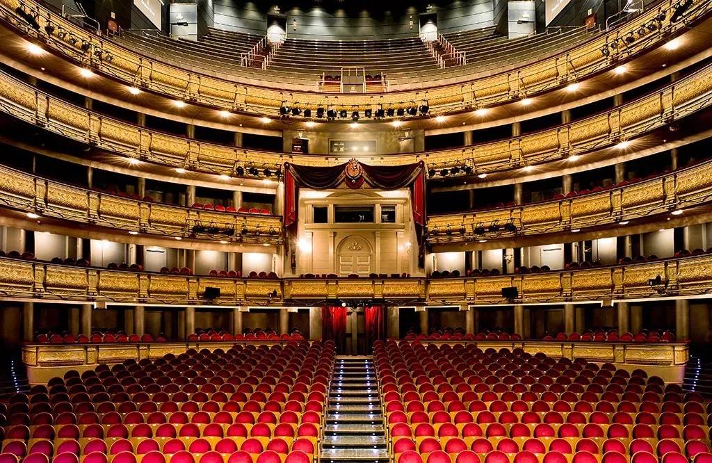 马德里皇家歌剧院正式推出中文游览路线