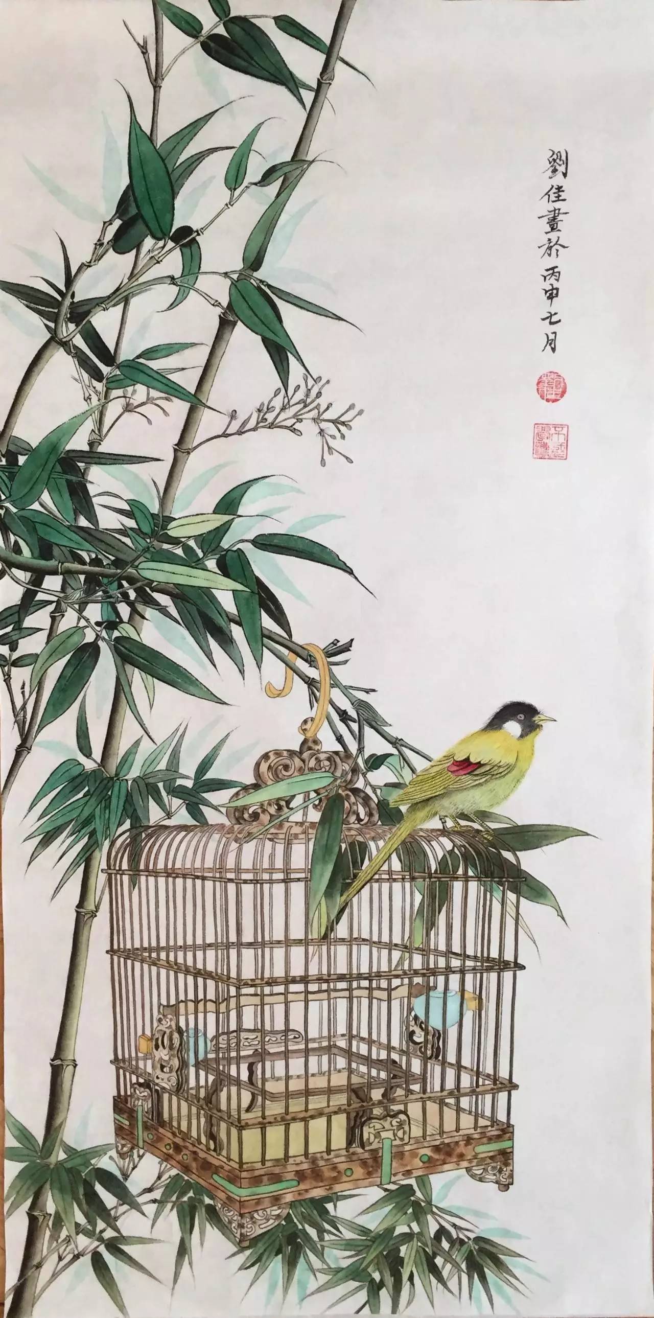 主要擅长工笔花鸟和人物画,画风清新淡雅,古意盎然又不失时代气息.