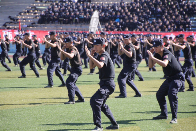 你会爱上辽宁警察学院的青年吗