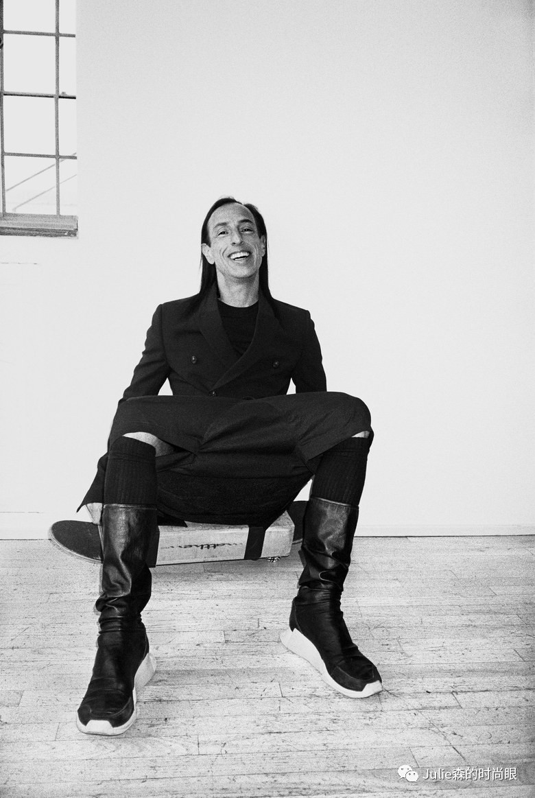 关于这位rick owens,前面已经写过一篇,自己戳—— 施华洛世奇积极