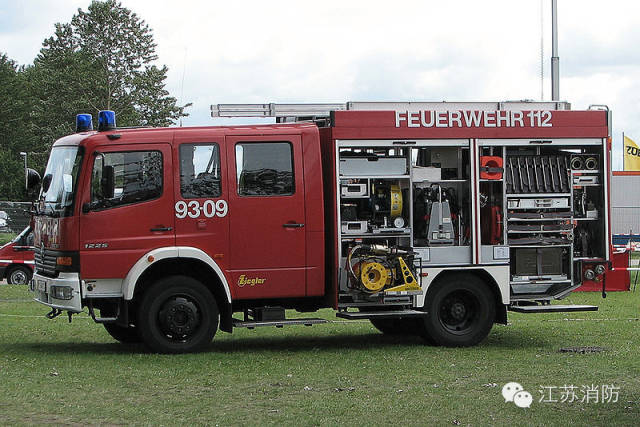 丹麦空军的机场专用消防车芬兰消防的指挥车消防车,见证着时代的发展