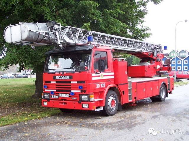 美国消防的云梯车德国消防的多用途车辆丹麦空军的机场专用消防车芬兰