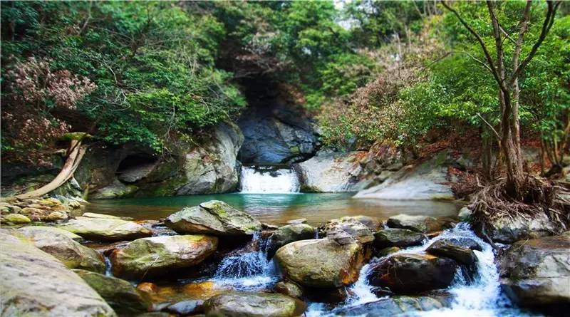 佛顶寨:青山绿水,一片锦绣!