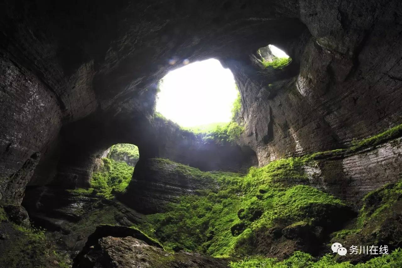 家乡的原风景:石朝天坑群(附视频)