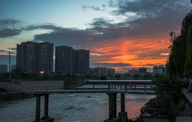 金堂人口_金堂夜景(2)