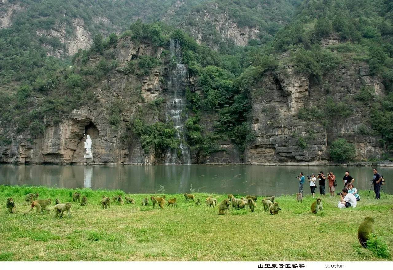 山里泉风景区山清水秀,山中有水,水中有山,山水互抱,美如仙境.