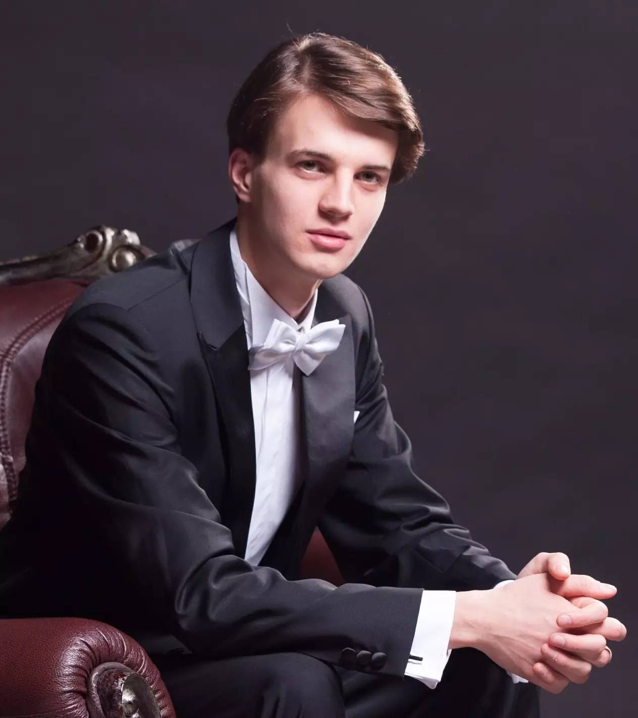 报名|邂逅俄罗斯钢琴王子—亚历山大·辛查克钢琴大师