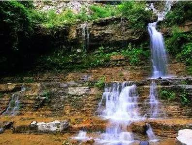 尽早建成国家全域旅游示范区 在平山 有一个红色旅游经典景区 在平山