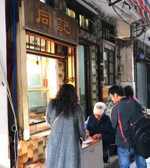 凭一道菜,这家破店"让广州街坊追30年