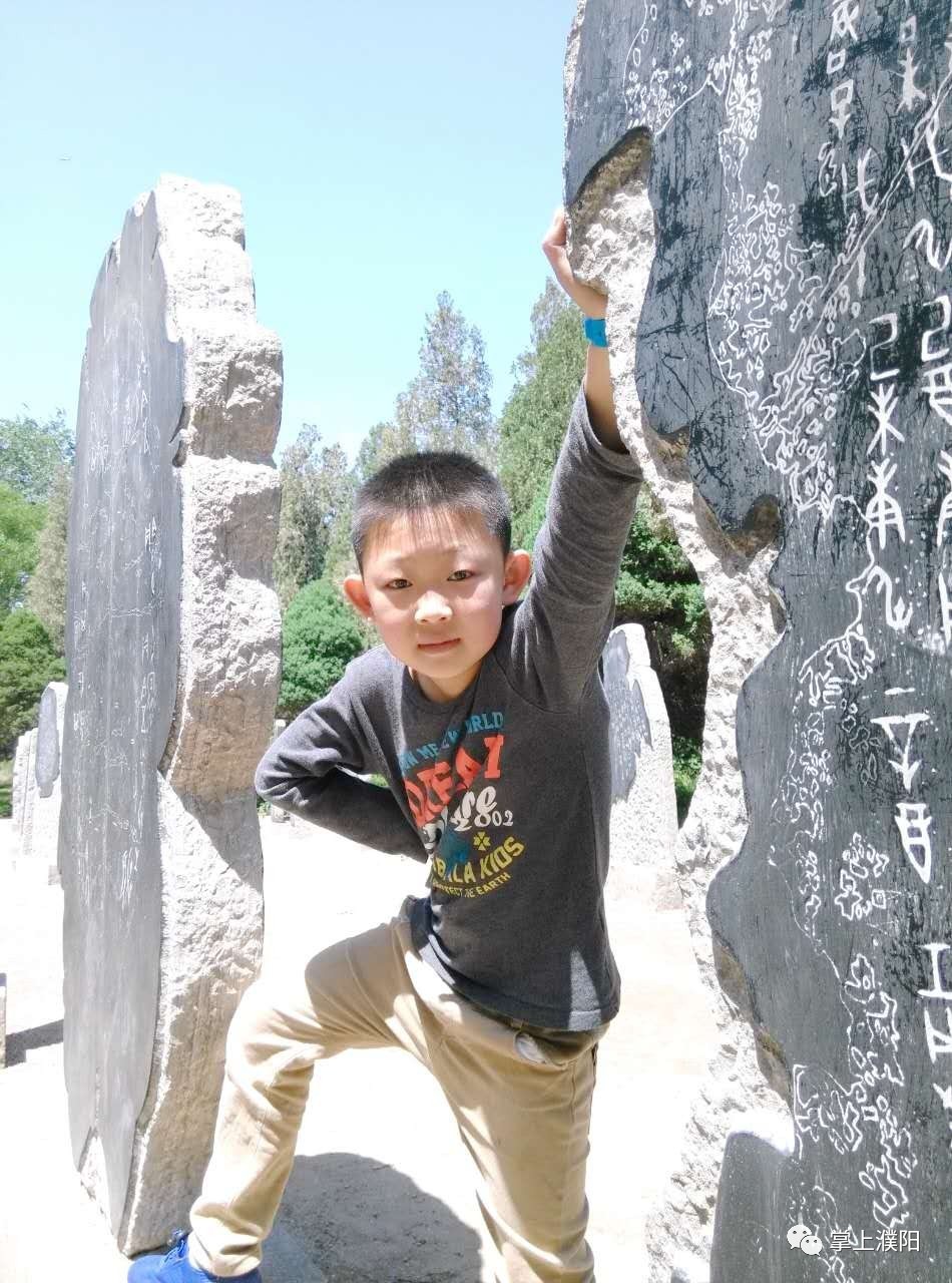 魏祖一,男,11岁,濮阳市油田机关第一小学五年级五班学生.