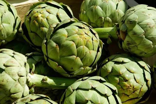 朝鲜蓟 artichokes