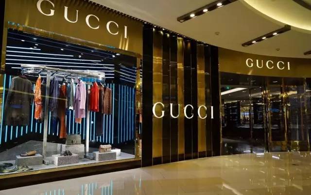 德基,金鹰,万达.各种高端商场里gucci,prada,阿玛尼.