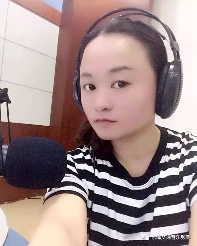 想和东海fm99.4美女主播见面吗?还有烧烤啤酒狂欢火爆来袭哦!