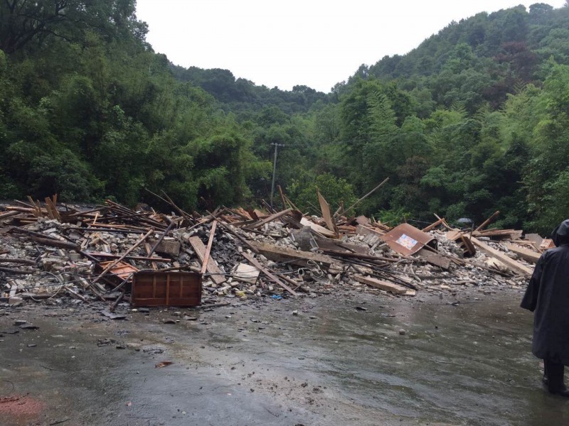 观藻炎公路灵溪段隧道口房屋动迁圆满收官!隧道施工月底前进场