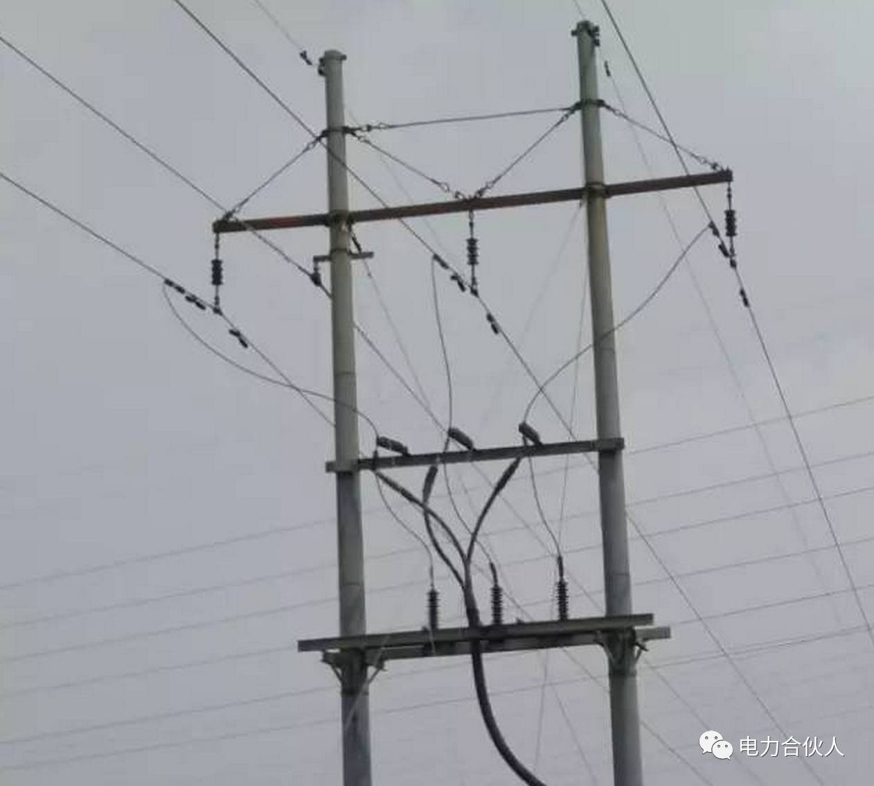【涨知识 】输电线路各种电缆终端杆塔 ,你能分清楚吗?