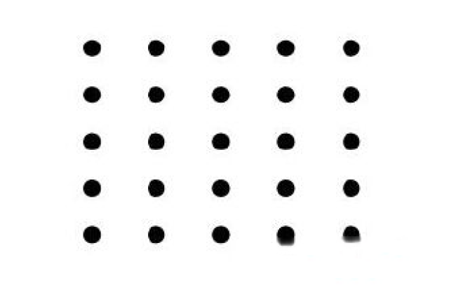 十字架外保留8点圆点十字架内保留5个点将下面的圆点连成1个"十"字