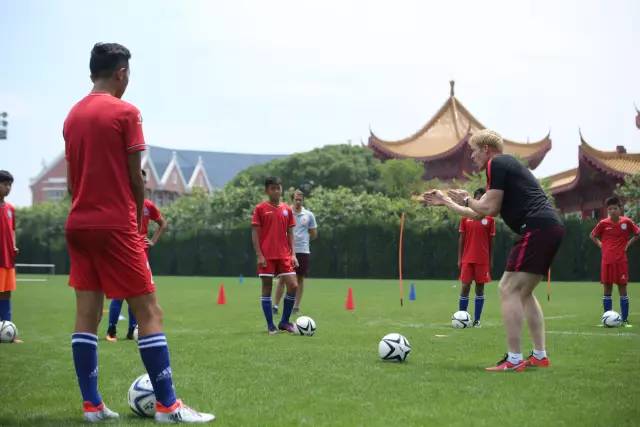 泰国足球崛起_中国足球崛起_奥地利足球崛起